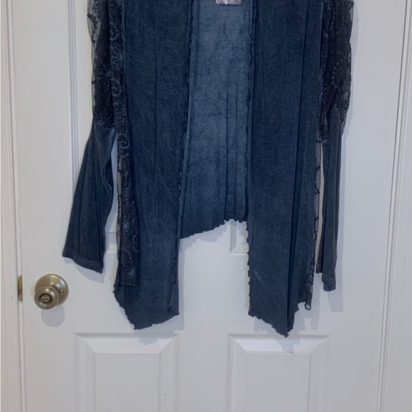Sacred Thready Sweater wth combination soft lace on top of the sleeves&the sides - Picture 10 of 10